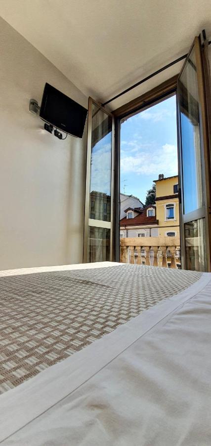Hotel Mondial Milano Dış mekan fotoğraf