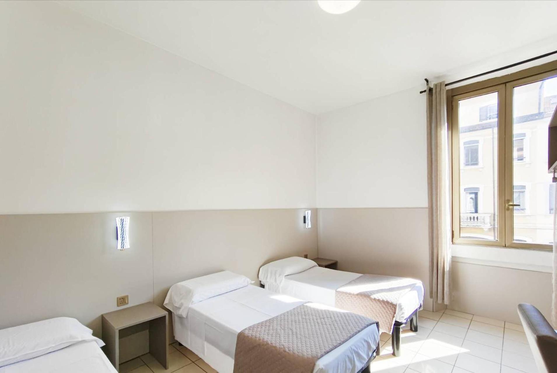 Hotel Mondial Milano Dış mekan fotoğraf