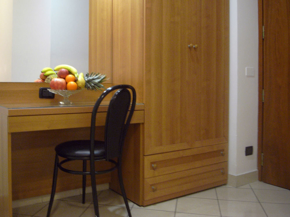 Hotel Mondial Milano Dış mekan fotoğraf